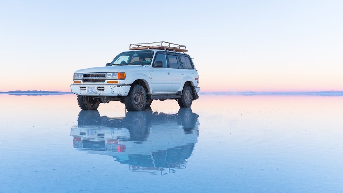 SUV？それともスポーツカー？国産車メーカーのウェブサイトをチェックしてみたら、ホンダは画像軽量化が自動化されている？